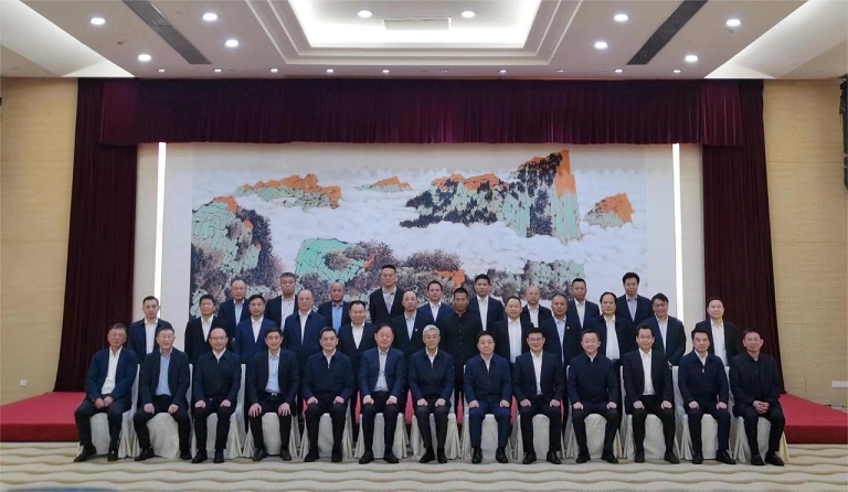 江西省委書(shū)記尹弘、省長(zhǎng)葉建春會(huì)見(jiàn)方大集團(tuán)董事長(zhǎng)熊建明等贛商代表